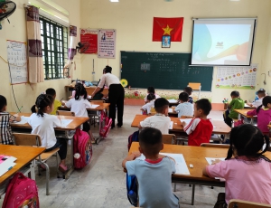 TRƯỜNG TH&THCS VĨNH YÊN TỔ CHỨC DẠY TRẺ DÂN TỘC THIỂU SỐ TRƯỚC KHI VÀO LỚP 1 NĂM HỌC 2025-2026